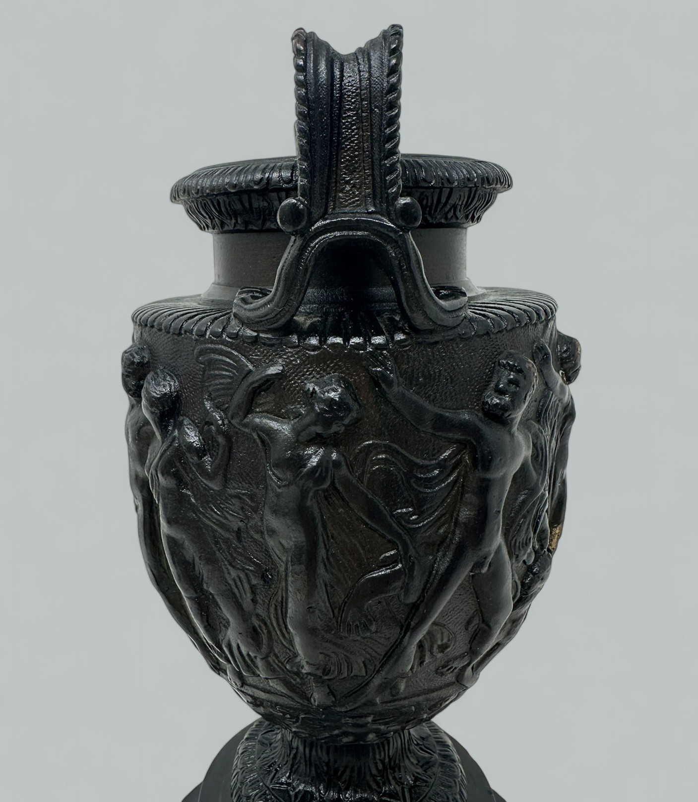 489. Antique Pair French Roman Bronze Townley Urns Vases Black Marble Grand Tour 19Ct - Image 5