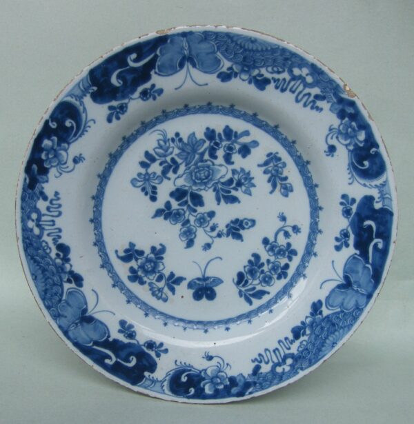 600. Rare Henry Delamain Delftware Irish Cabinet Plate 18th Ct