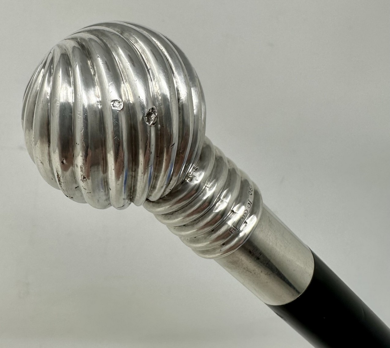 977. Antique Vintage Ladys Gentlemans Wooden Dress Cane Walking Stick Sterling Silver - Image 3