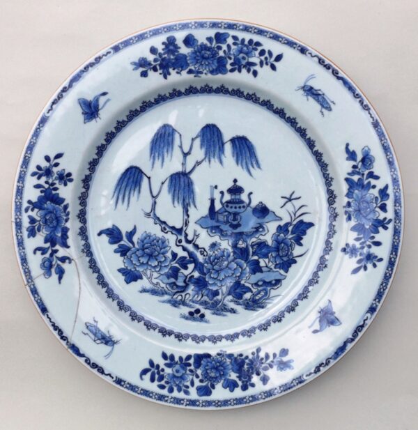 635. LARGE Chinese Blue White Charger 18th Century 14 inchs