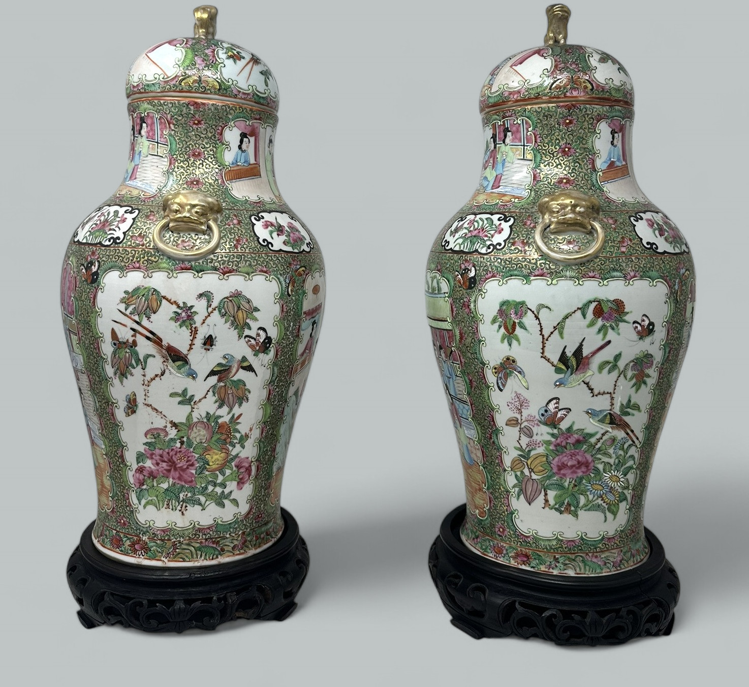 953. Antique Pair Famille Rose Medallion Canton Cantonese Chinese Fo Dog Vases Urns - Image 5