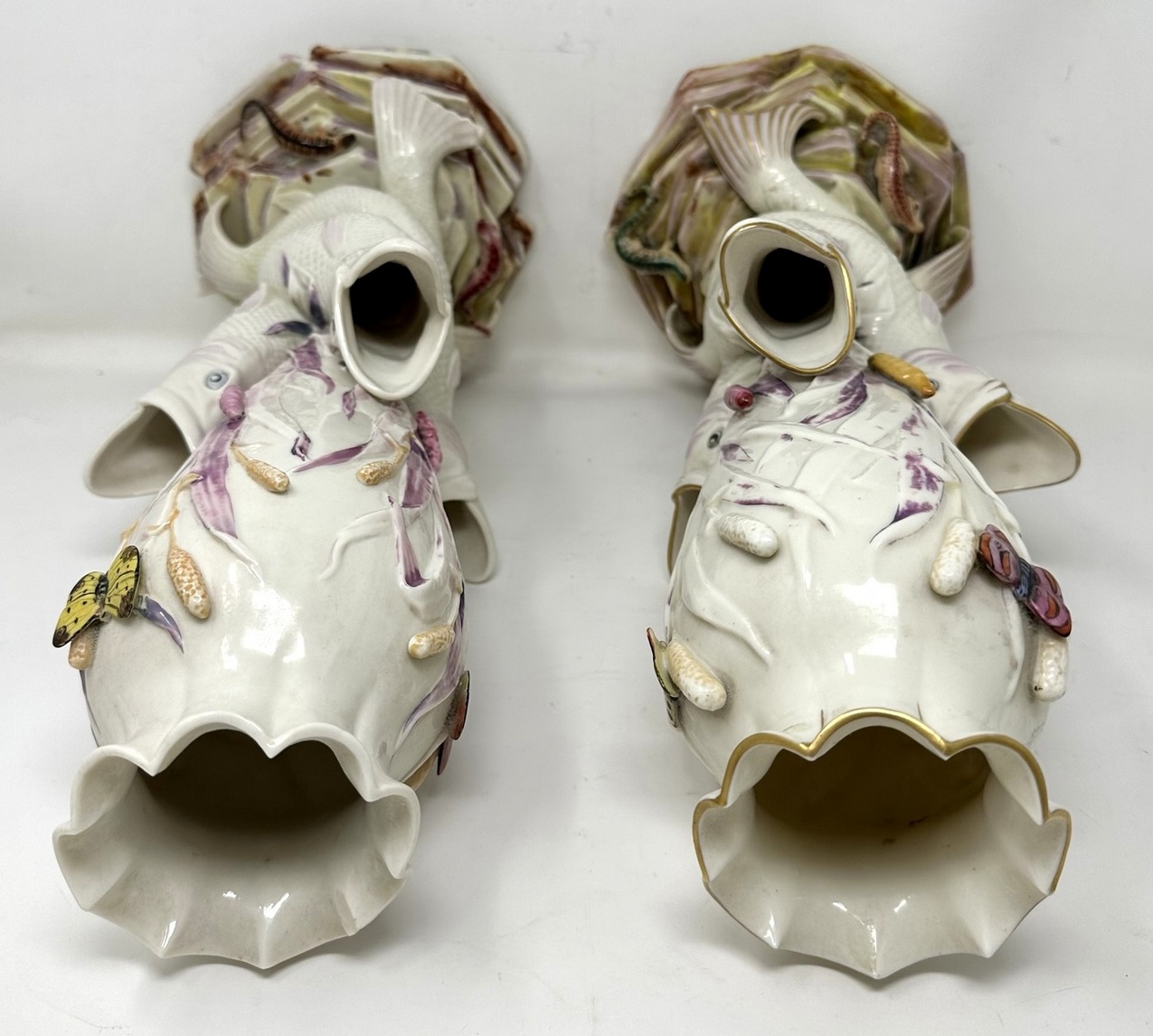 524. Antique Pair Irish Belleek Porcelain Triple Fish Rare Vases 1863-1890 Ireland - Image 10