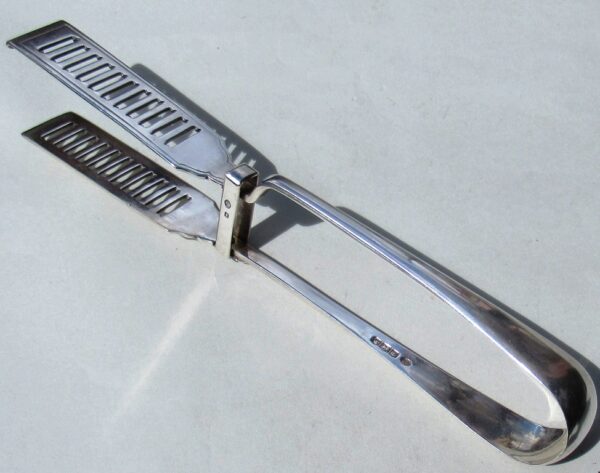 390. Superb Heavy Gauge Silver Asparagus Tongs William Hutton Sons Sheffield 1923