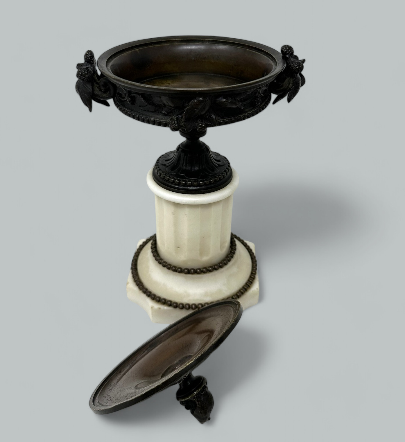 904. Pair French Grand Tour Ormolu Bronze Dore Statutory Marble Tazza Urns Vases 19Ct - Image 5