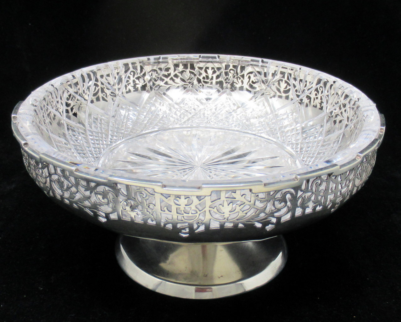552. Antique Art Deco English Sterling Silver Fruit Bowl Centerpiece Cut Crystal 1924