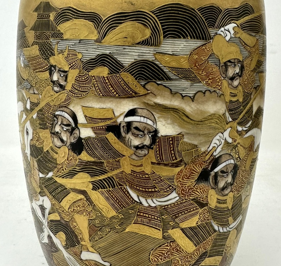 563. Antique Pair Japanese Satsuma Hand Painted Vase Urns Meiji Period 1868-1912 - Image 7