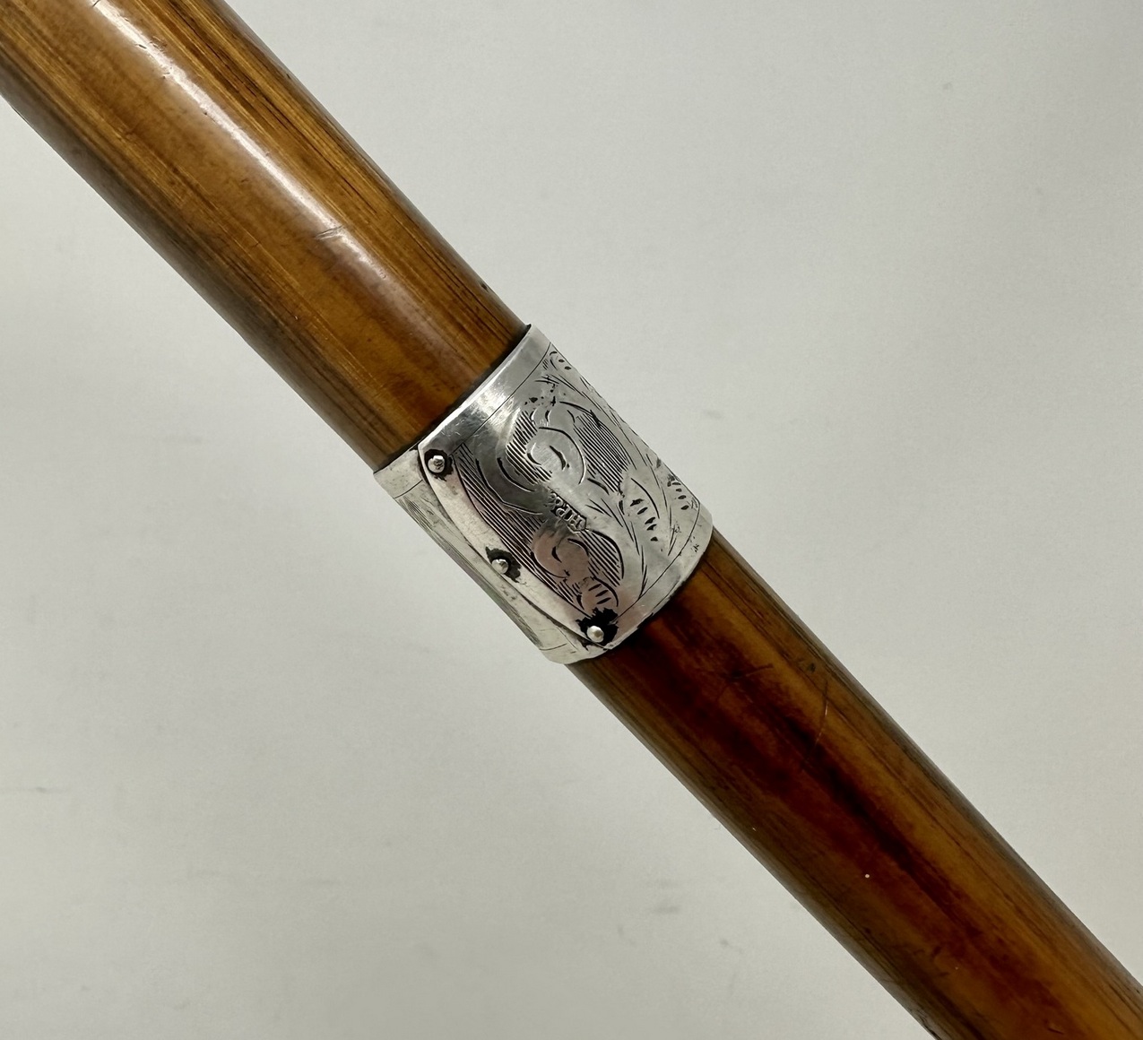 325. Antique Vintage Lady's Gentleman's Walking Stick Sterling Silver Crook Handle - Image 4