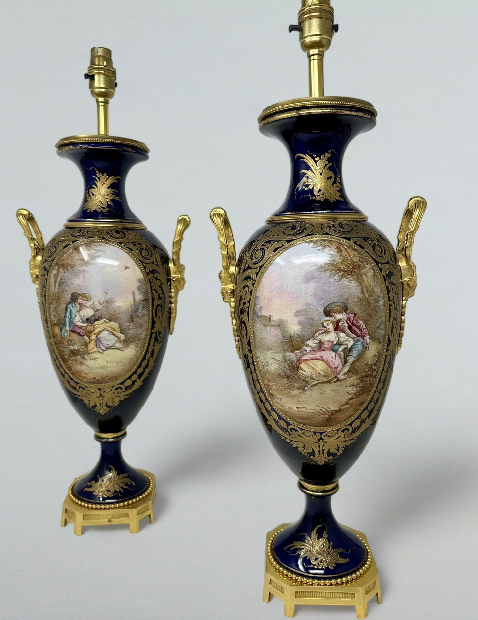 916. Pair Antique French Sèvres Porcelain Ormolu Gilt Bronze Dore Table Urn Lamps - Image 2