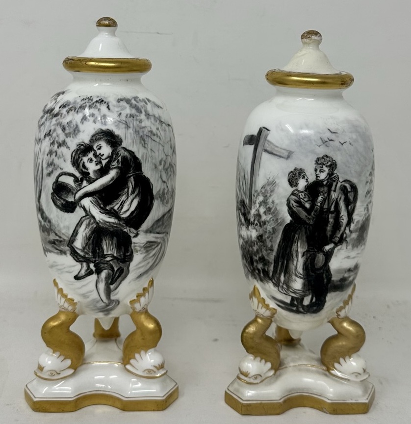 453. Antique Pair French Gilt Porcelain Vases or Urns en grisaille Lover Scenes 19Ct - Image 2