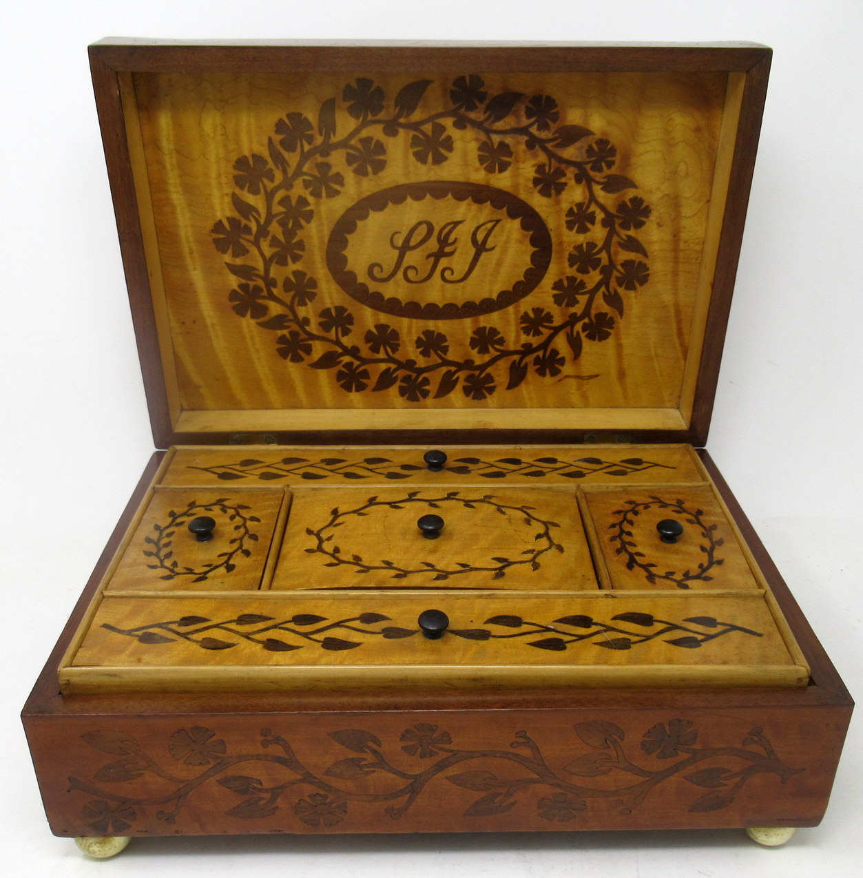 612. Antique Gentleman's Satinwood Mahogany Marquetry Jewellery Casket Table Box 19ct