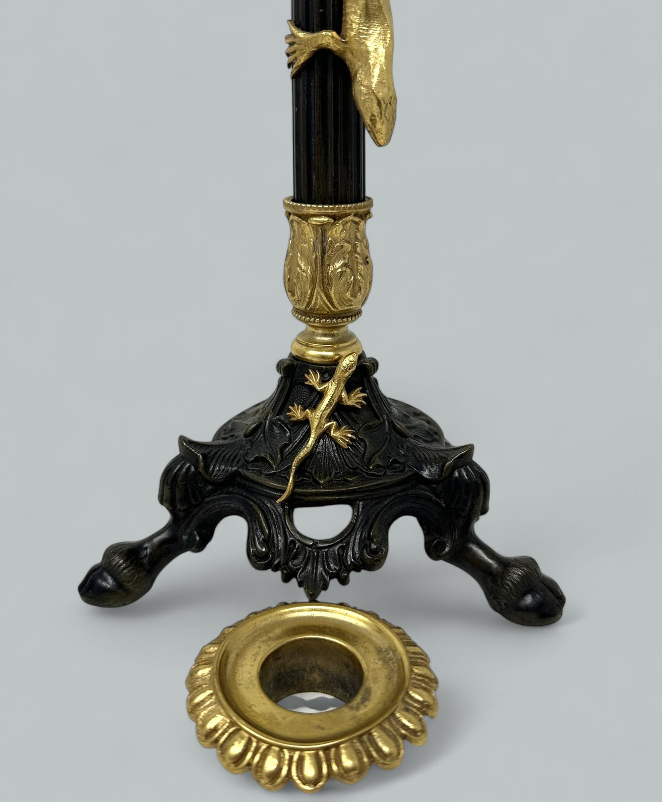 884. Antique Pair French Ormolu Gilt Bronze Dore Empire Candlesticks with Lizards 19C - Image 8