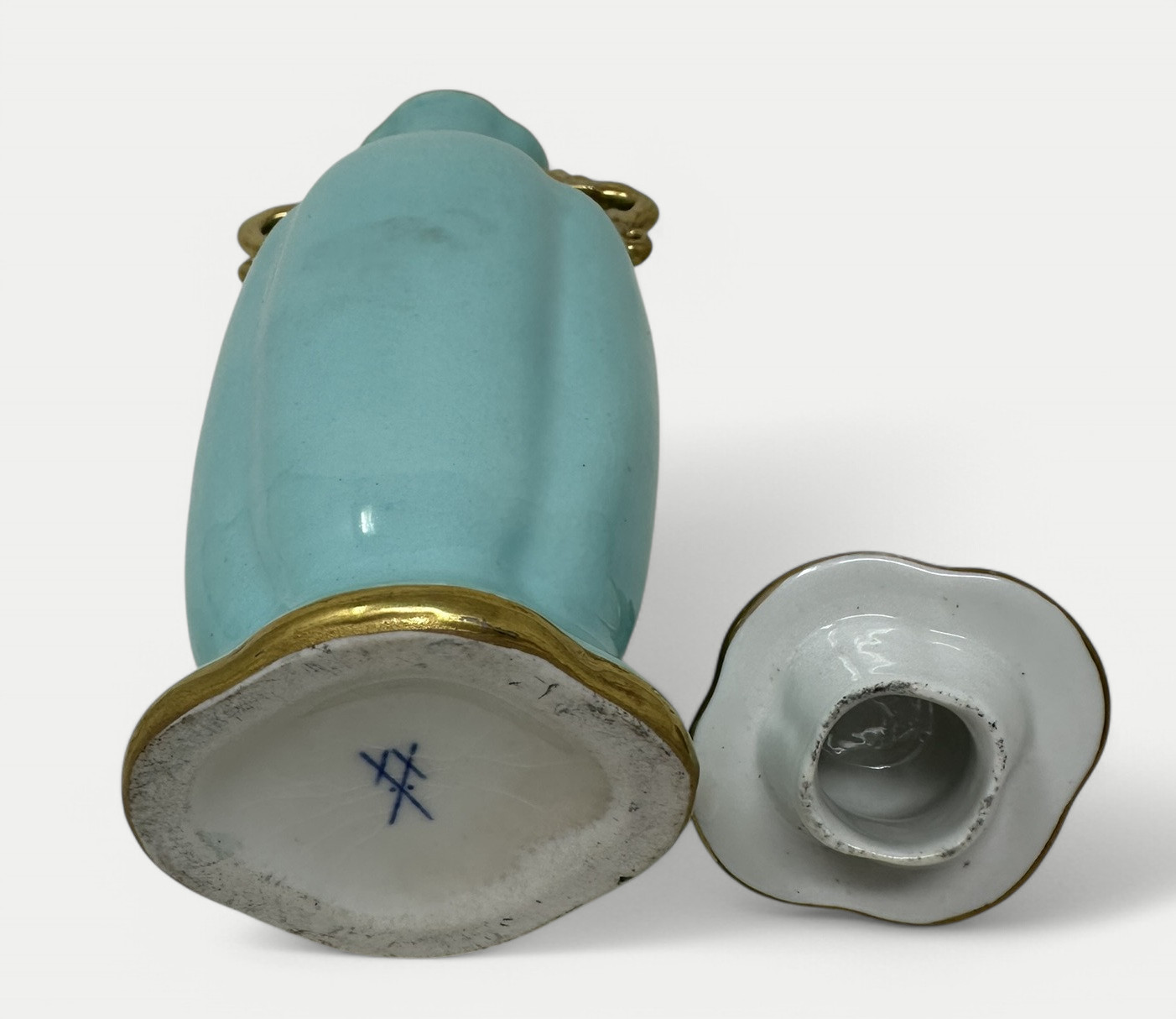 074. Antique Meissen Dresden Vase Urn Centerpiece Turquoise Blue Green Gilt Dragon - Image 7