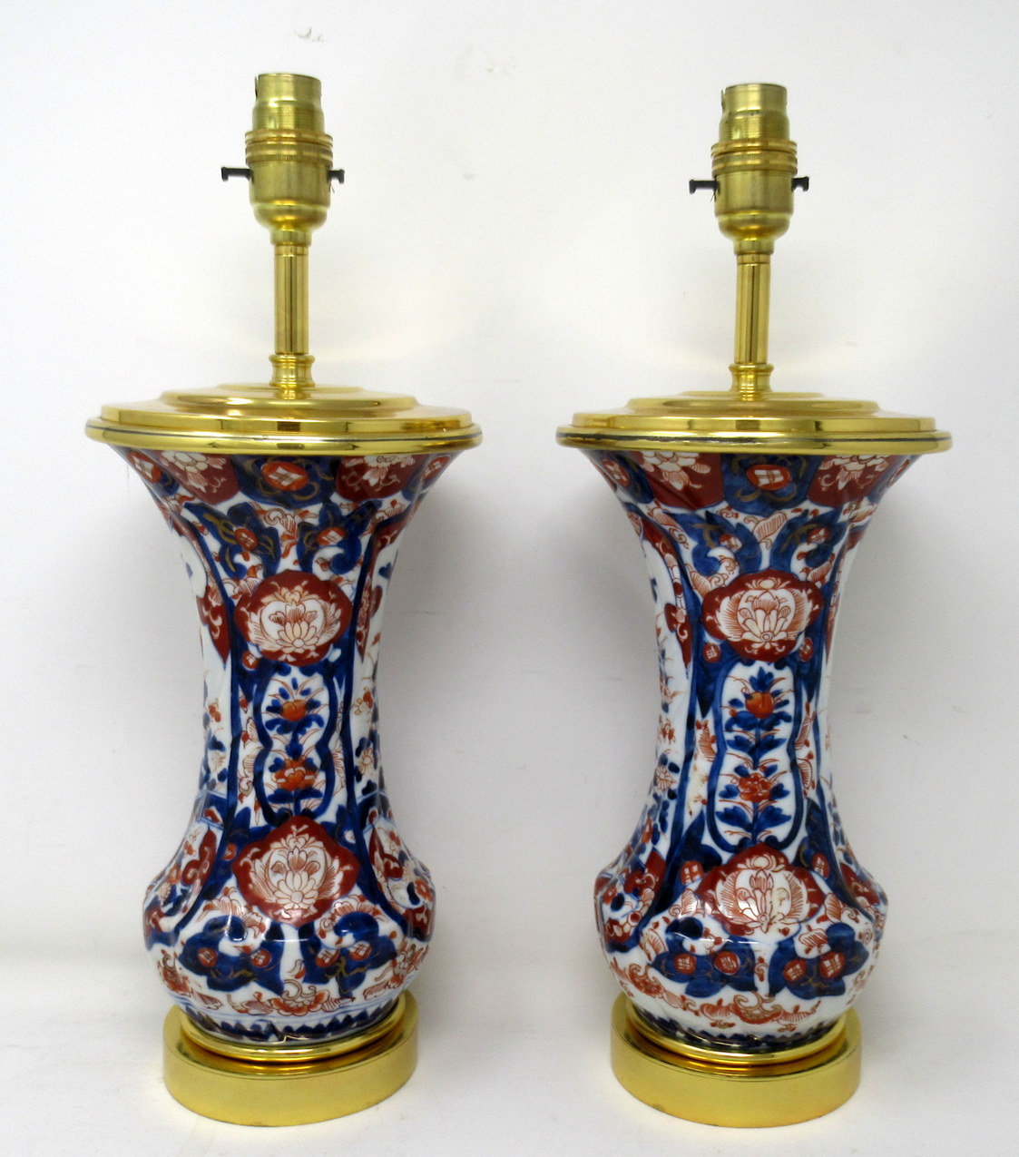 662. Antique Pair Japanese Chinese Imari Porcelain Ormolu Table Lamps Blue Red Gilt - Image 3