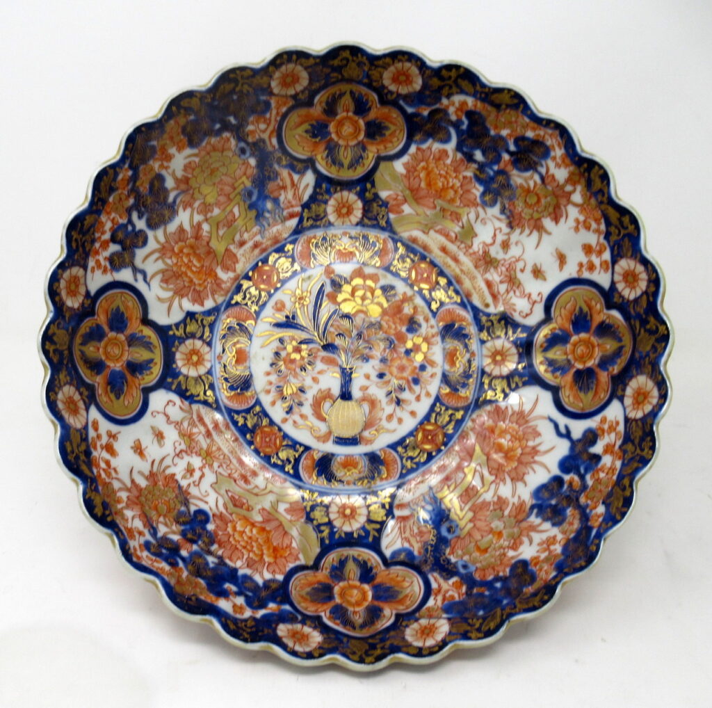385. Antique Japanese Imari Porcelain Bowl Centerpiece by Fukazawa Koransha Japan