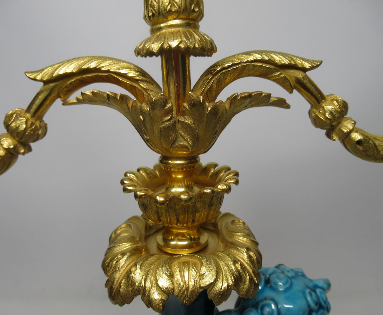 290. Pair French Ormolu Chinese Porcelain Twin Light Candelabra Kangxi 18th Century - Image 7