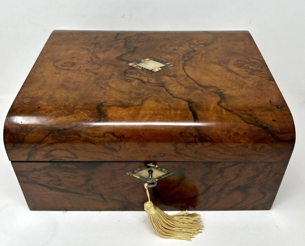 588. Antique Victorian Traveling Desk Mahogany Wooden Burl Walnut Writing Slope Box