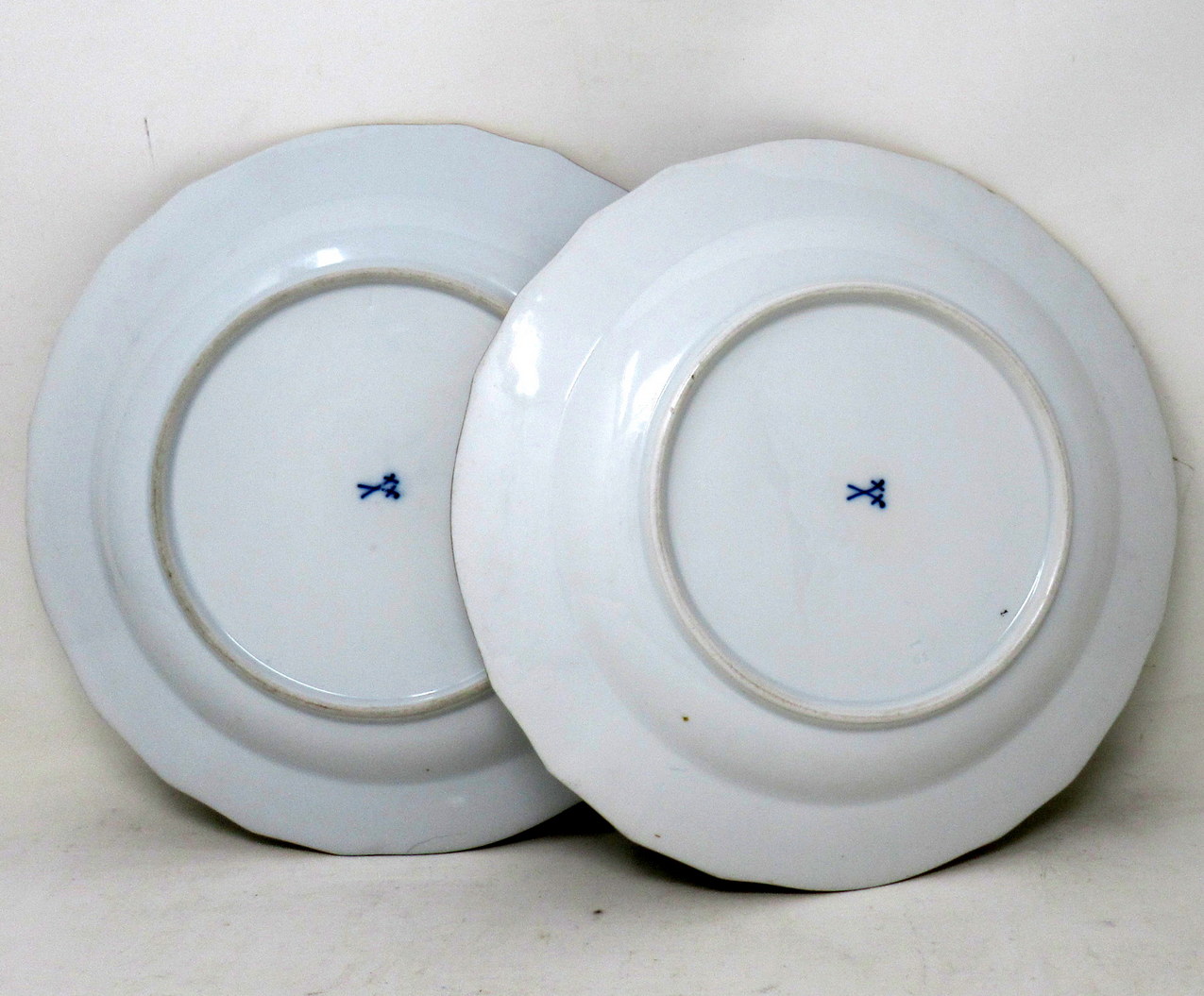 737. Antique Set German Dresden Meissen Cabinet Plates Still Life Flowers Pair - Image 6