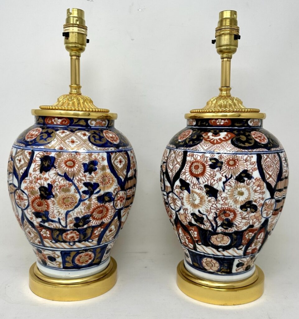 654. Antique Pair Japanese Chinese Imari Porcelain Ormolu Table Lamps Blue Red Gilt