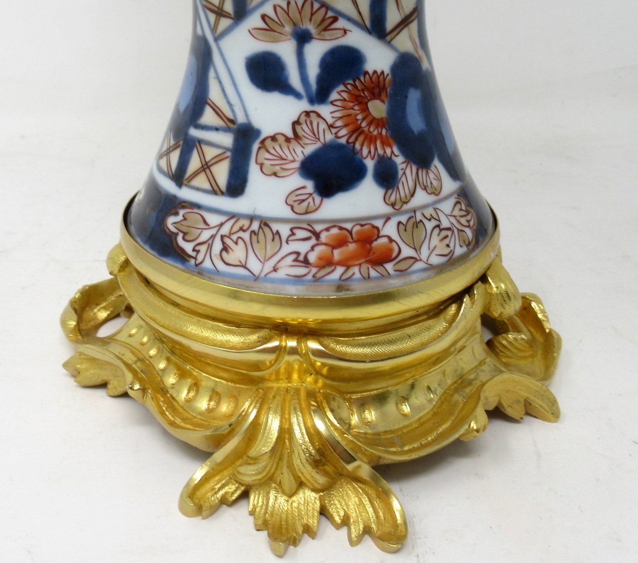 782. Antique Pair Japanese Chinese Imari Porcelain Ormolu Table Lamps Cherubs Gilt - Image 10