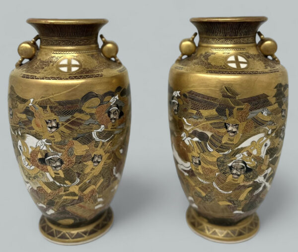 563. Antique Pair Japanese Satsuma Hand Painted Vase Urns Meiji Period 1868-1912