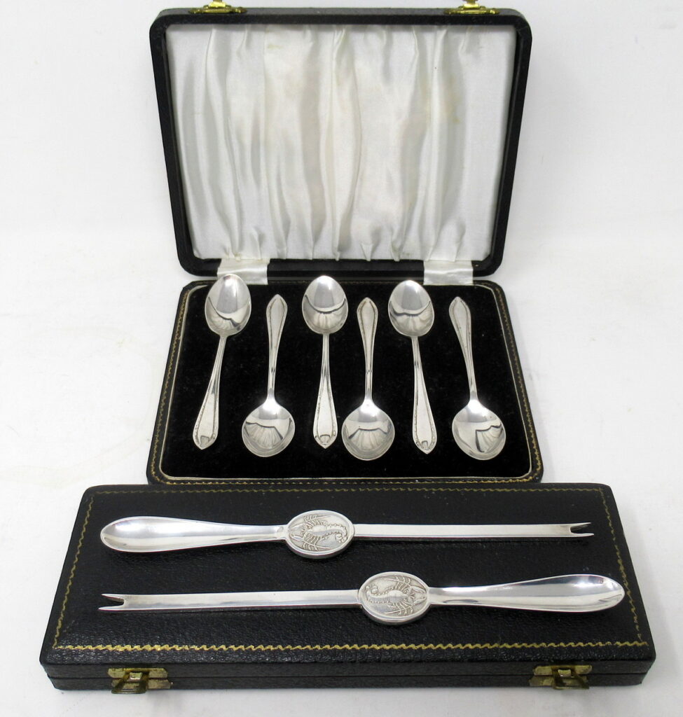 538. Antique Vintage Set Six English Sterling Silver Tea Spoons Pair Lobster Picks