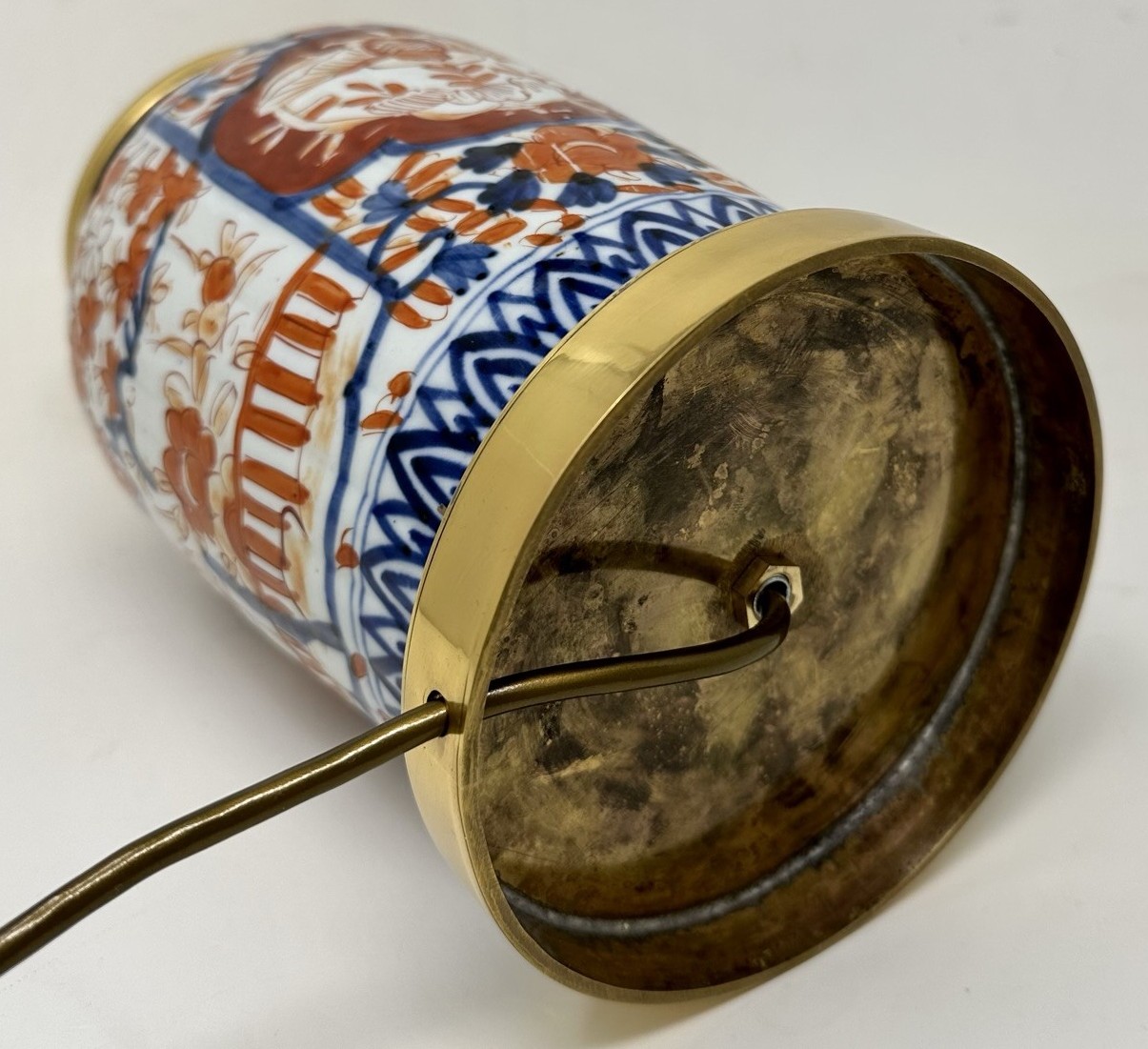 335. Antique Pair Japanese Chinese Imari Porcelain Ormolu Table Lamps Blue Red Gilt - Image 7