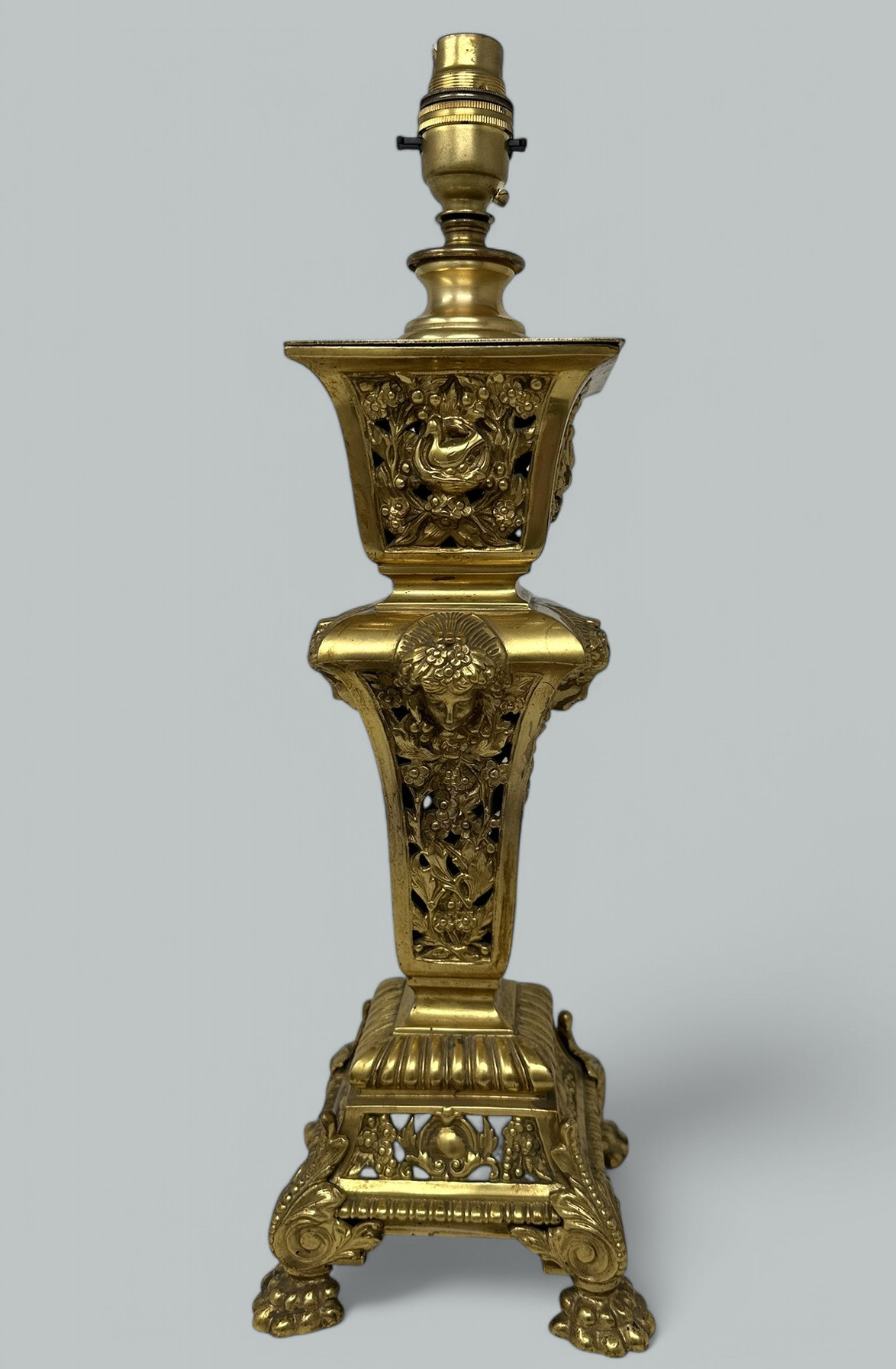 135. Antique French Doré Bronze Neoclassical Ormolu Gilt Electric Table Lamp - Image 7
