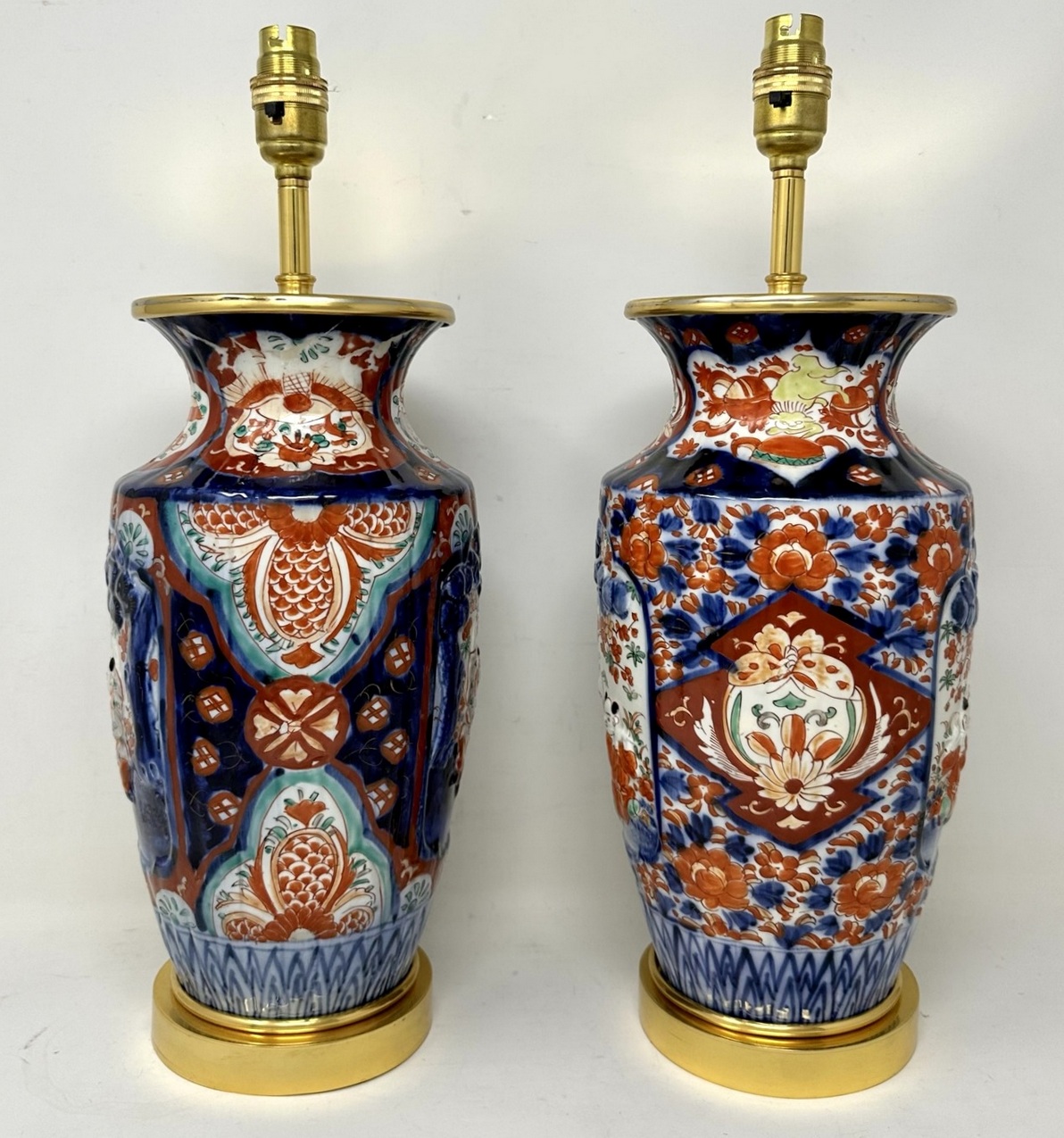 733. Antique Pair Japanese Chinese Imari Porcelain Ormolu Table Lamps Blue Red Gilt - Image 3