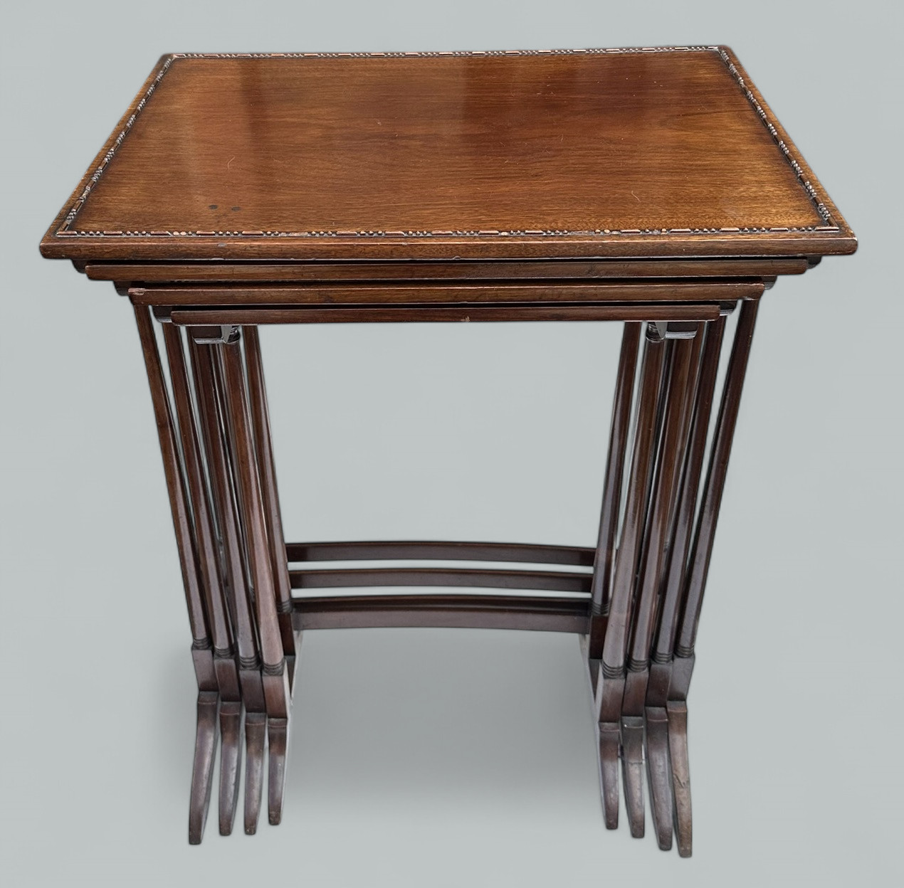 615. Antique Edwardian Mahogany Quartetto Set Nest of Four Occasional Tables 1900 - Image 3
