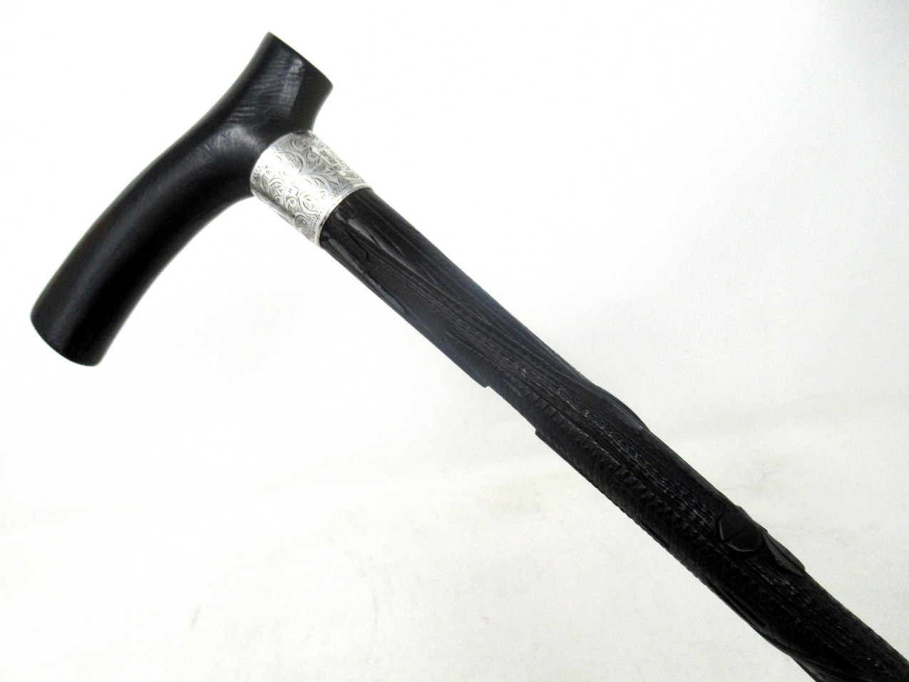 001. Fine Hand Carved Irish Bog Oak Walking Stick Silver Collar Hallmark 1901