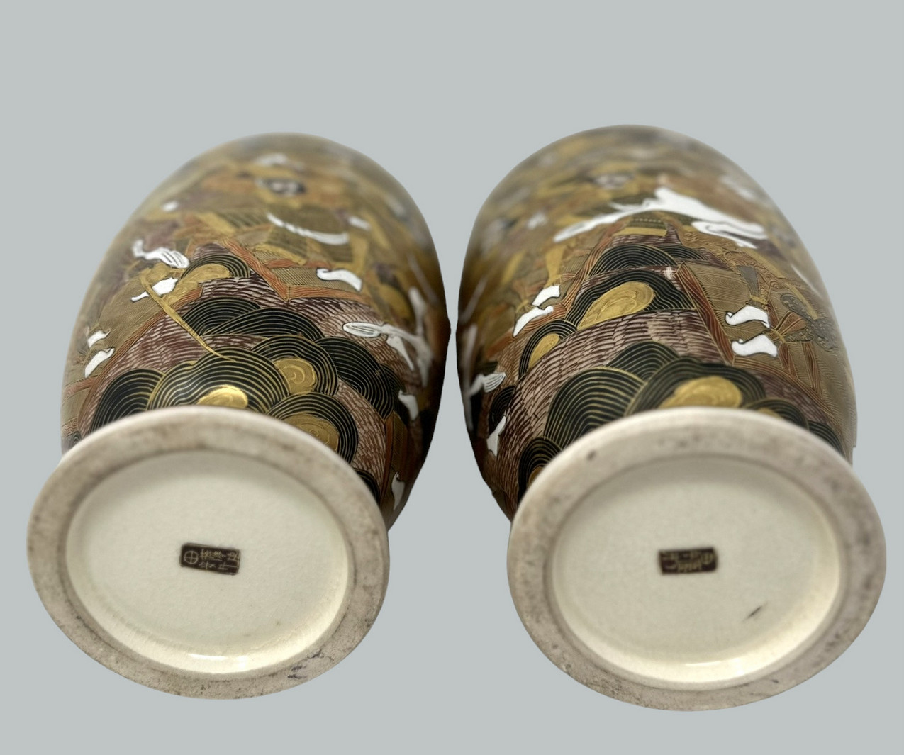 563. Antique Pair Japanese Satsuma Hand Painted Vase Urns Meiji Period 1868-1912 - Image 12