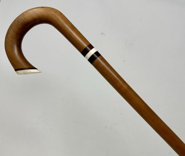 729. Antique Vintage English Ladys Gentlemas Malacca Wooden Walking Stick Cane 1920