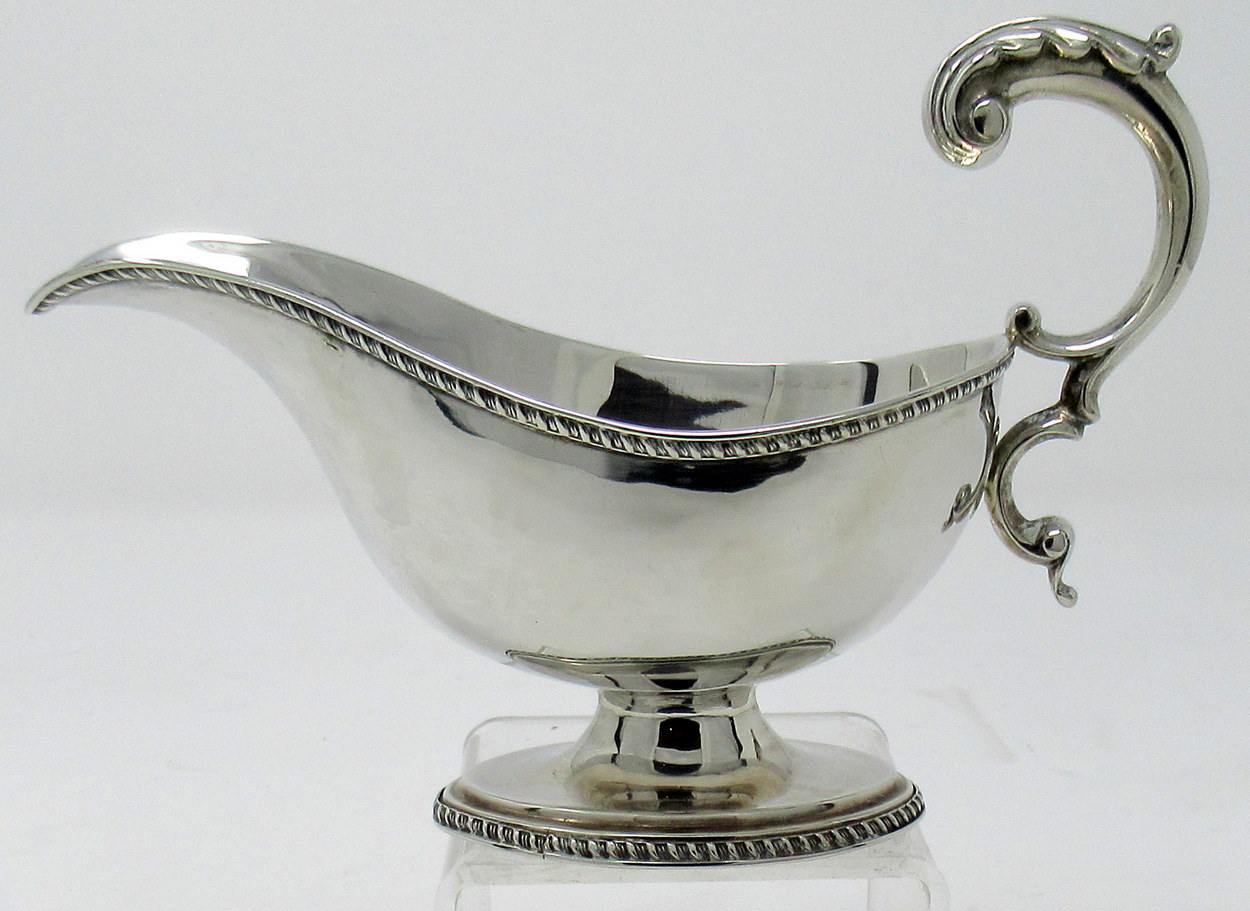 178. Sterling Silver Pair Edwardian Gravy Boats Maurice Freeman London 1900. 10ozs - Image 2