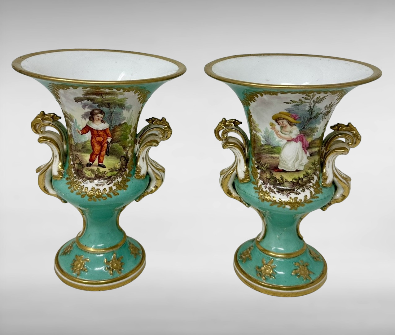 764. Antique English Victorian Pair of Coalport Urns Vases Centerpieces John Randall