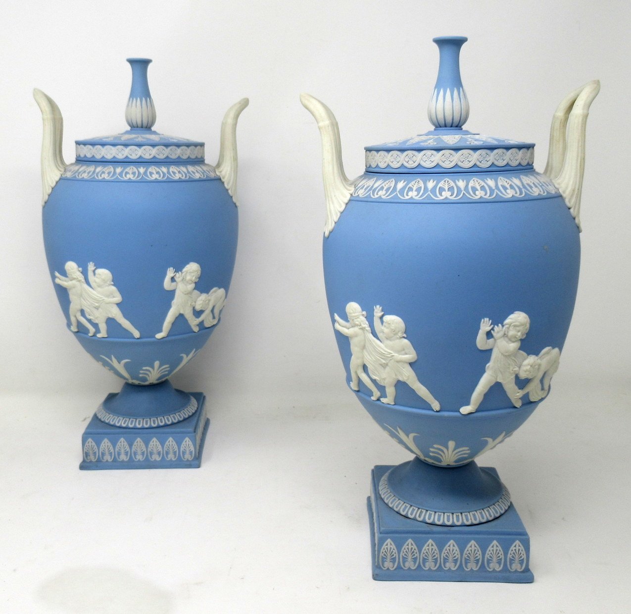 093. Antique Pair of Blue Wedgwood Jasperware Ceramic Urns Vases John Flaxman Cherubs