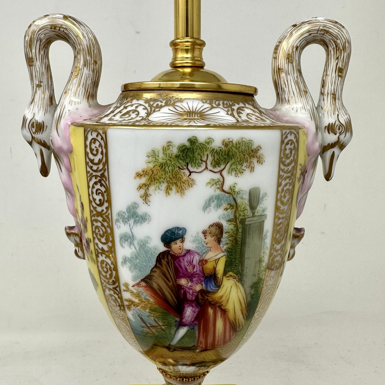 075. Antique Pair Austrian Royal Vienna Beehive Porcelain Gilt Mounted Table Lamps - Image 8