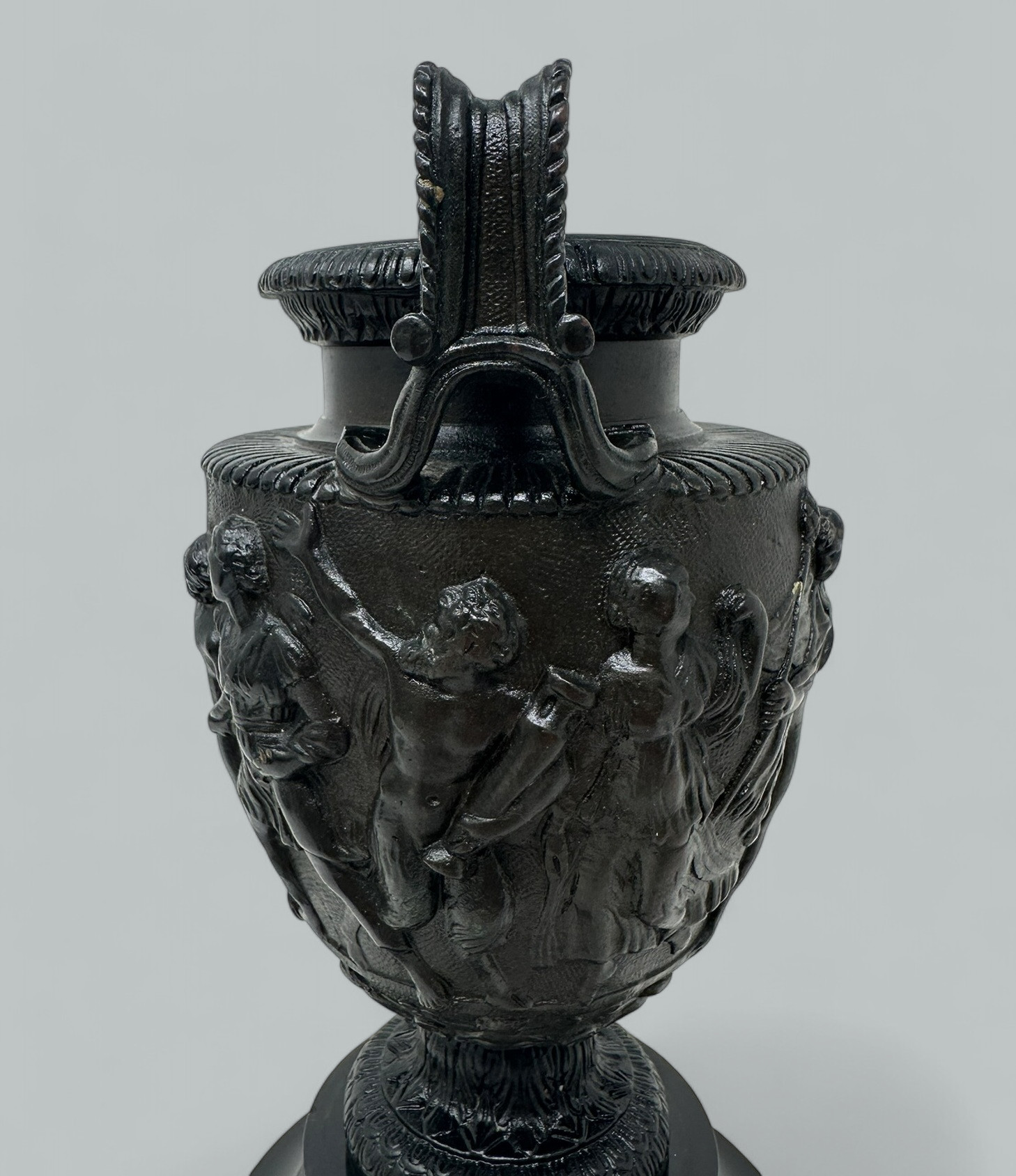 489. Antique Pair French Roman Bronze Townley Urns Vases Black Marble Grand Tour 19Ct - Image 6