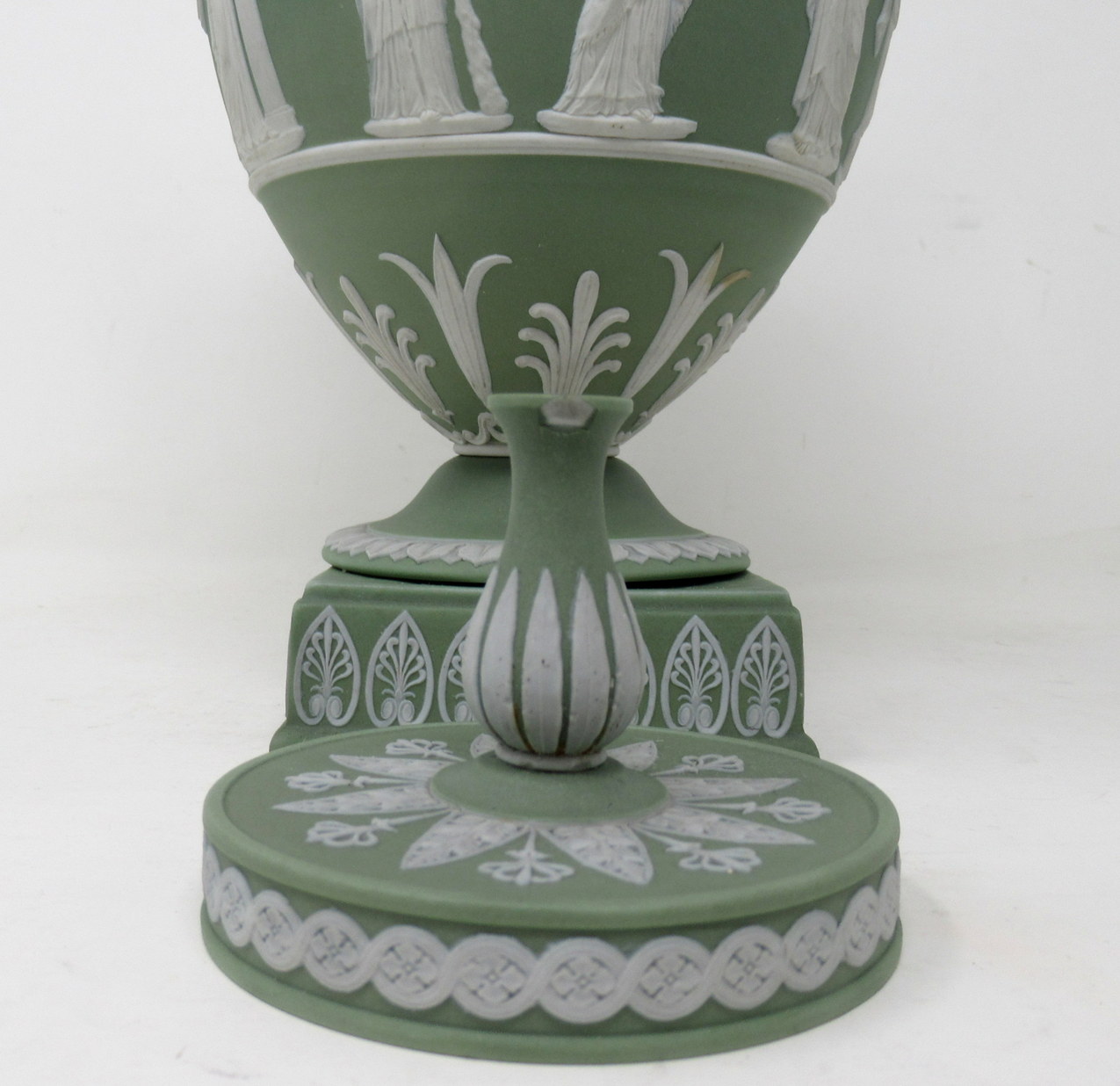 229. Antique Green Wedgwood Jasperware Ceramic Urn Vase after John Flaxman Cherubs - Image 9