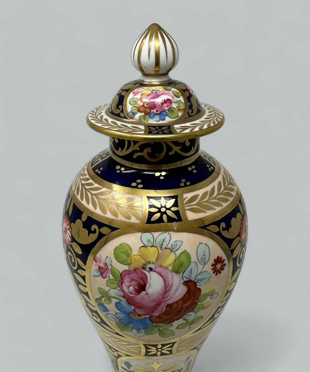 993. Antique English Crown Derby Staffordshire Bone China Urn Vase Centerpiece 19C - Image 3