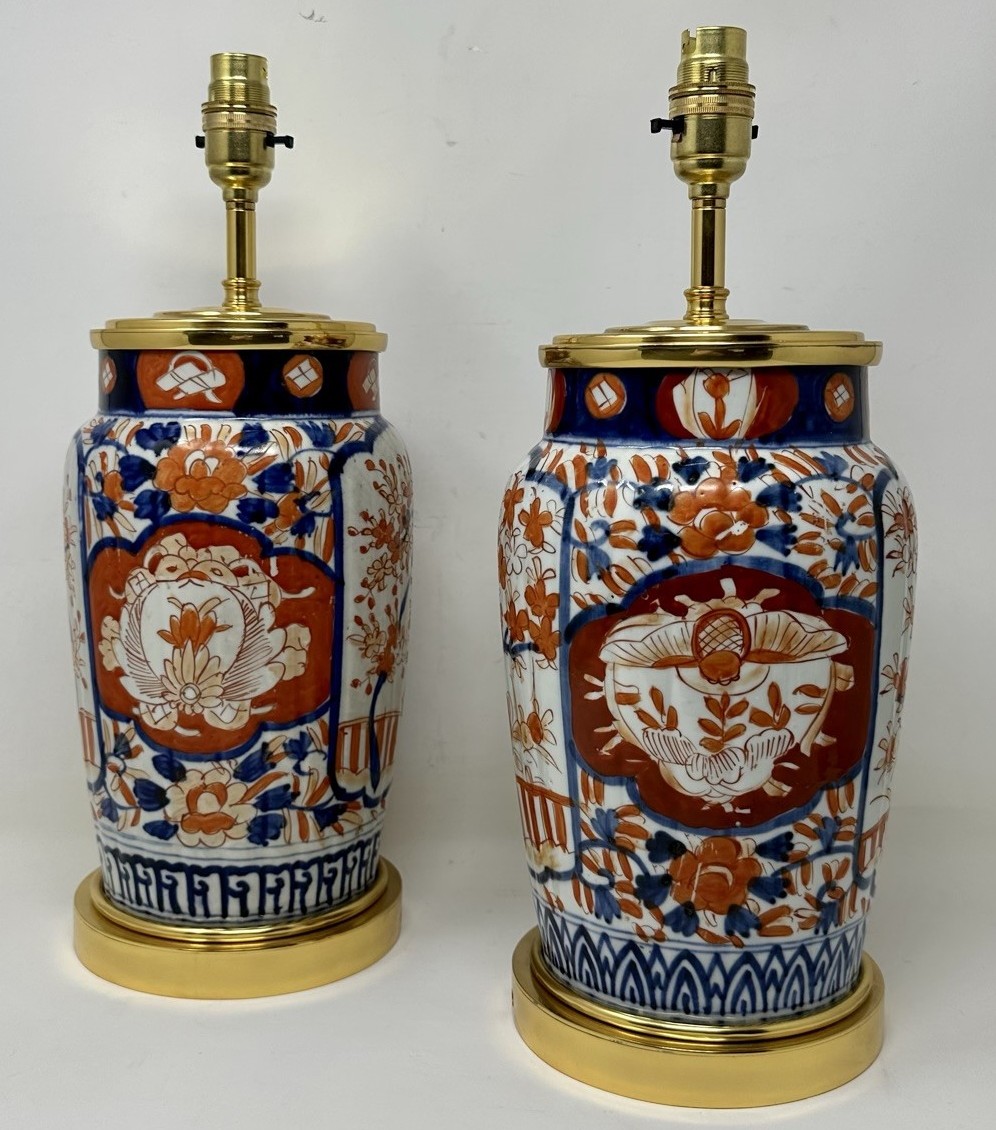 335. Antique Pair Japanese Chinese Imari Porcelain Ormolu Table Lamps Blue Red Gilt