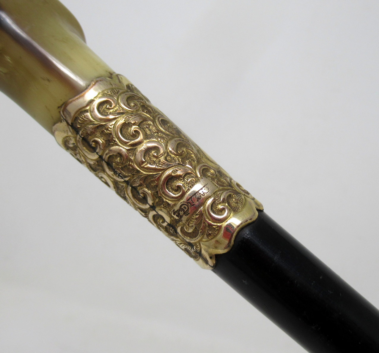 094. Antique Vintage Ladies Gentleman's Walking Stick Gold Plated Cow Horn Handle - Image 6