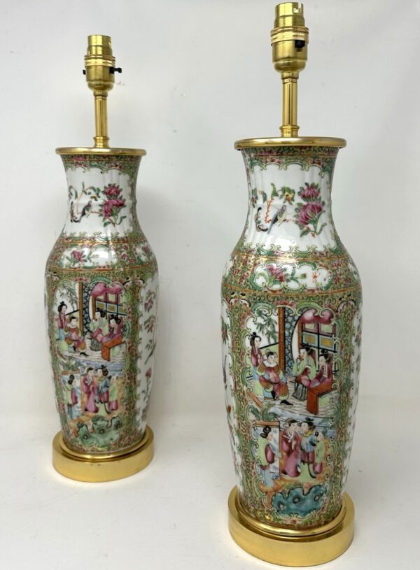 571. Antique Famille Rose Medallion Canton Cantonese Ormolu Chinese Table Lamps Pair