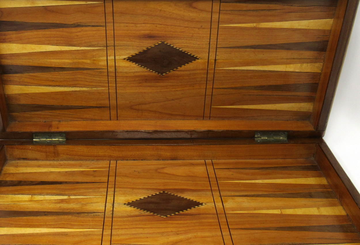 829. Rare Irish Killarneyware Arbutus Wood Backgammon Chess Set 19th Century - Image 5