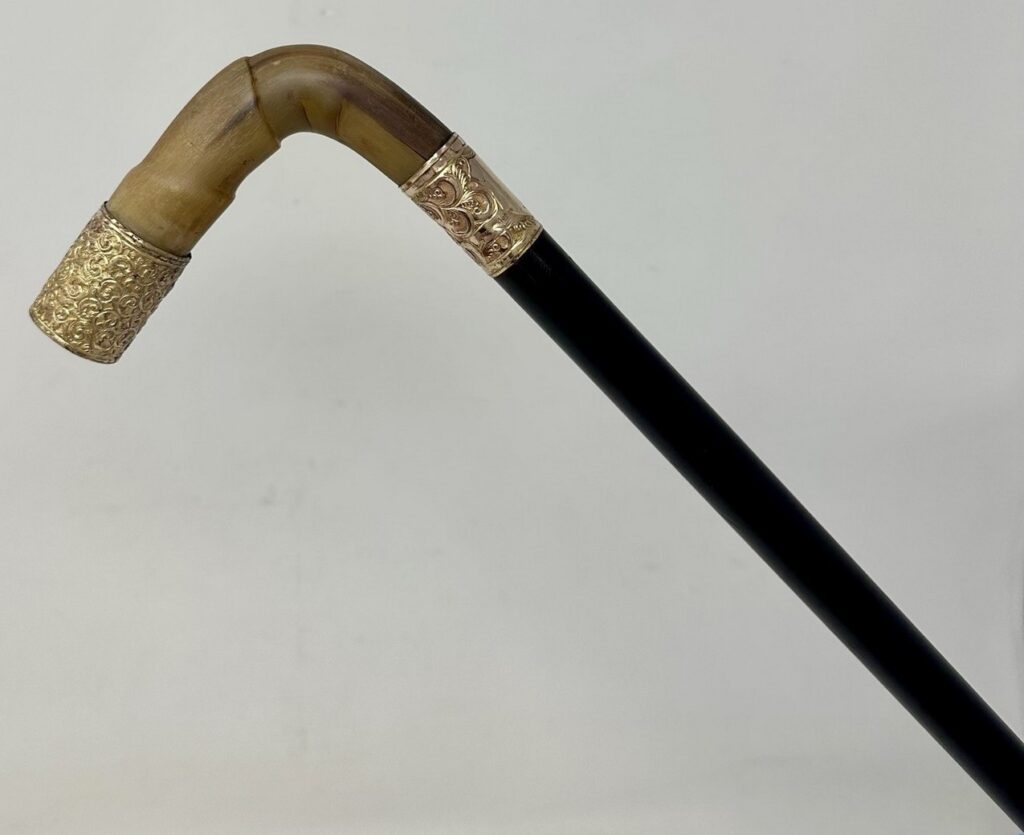 296. Antique Vintage English Walking Stick Cane Wooden Gold Plated Cow Horn Handle