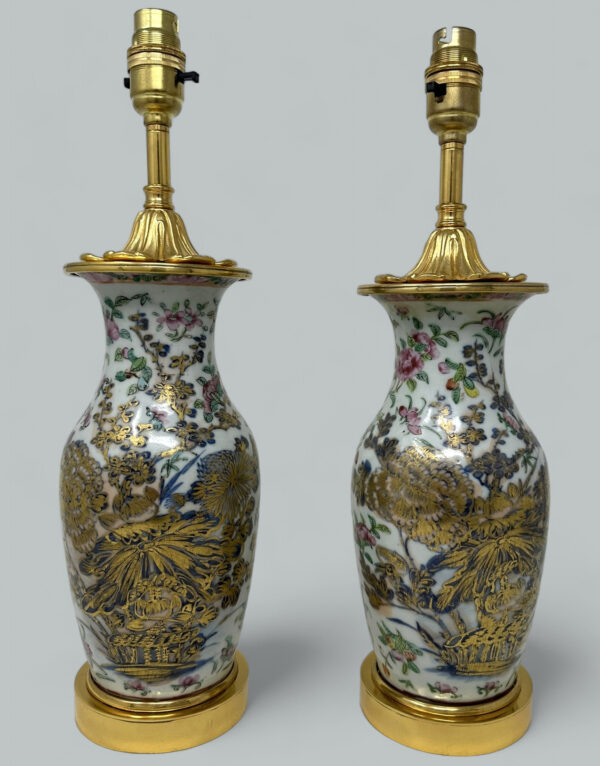 657. Antique Pair Chinese Famille Rose Porcelain Ormolu Table Lamps Blue Green Gilt