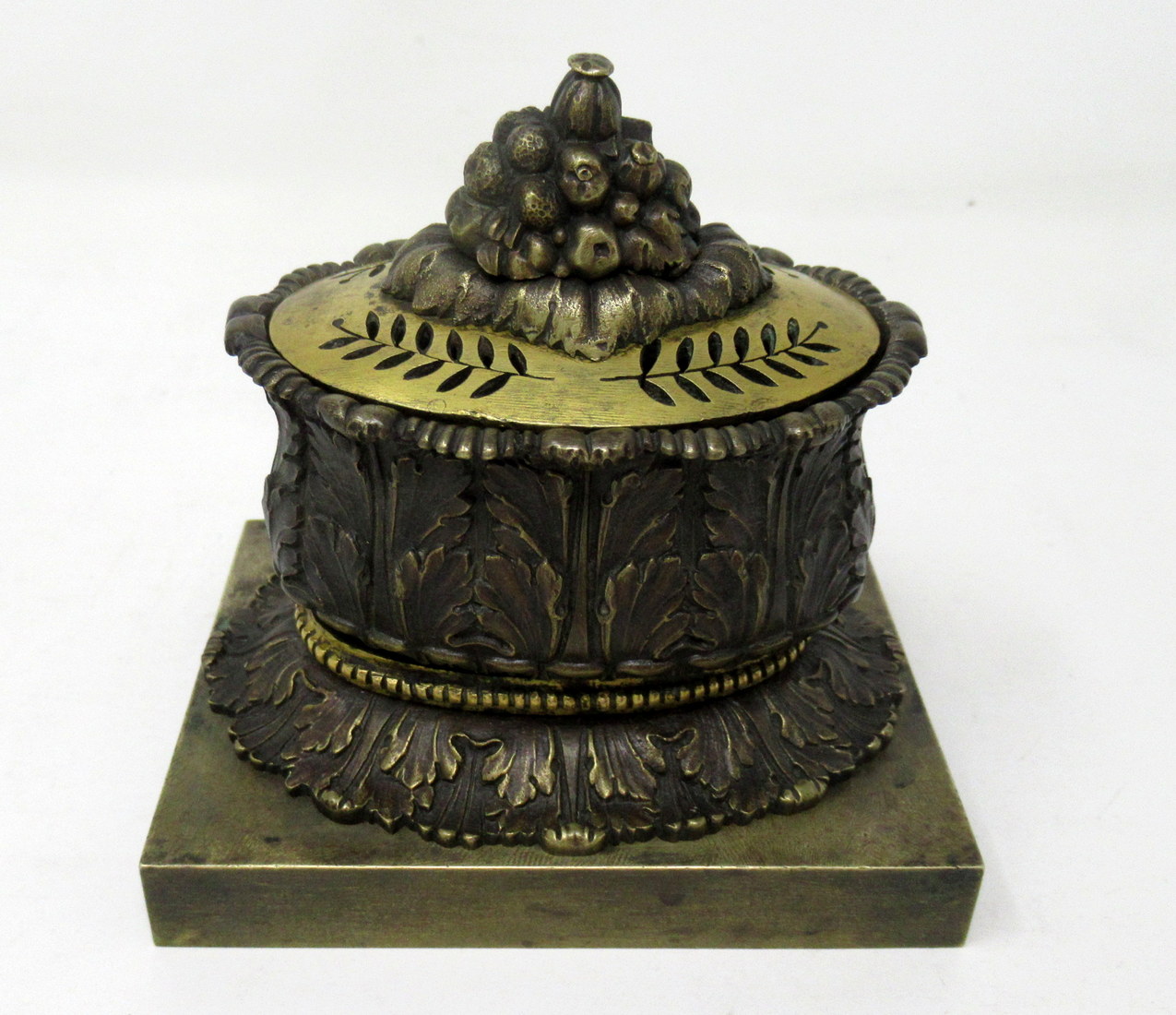 234. Antique French Ormolu Bronze Desk Ink Set Encrier Acanthus Grand Tour Regency - Image 2