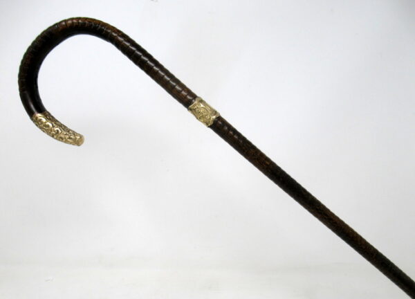 915. Antique Vintage Partridgewood Wooden Walking Stick 18ct Gold Plated Grip Collar