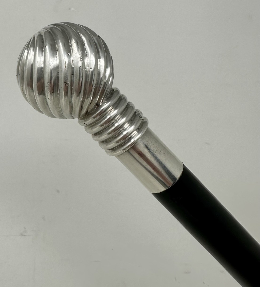 977. Antique Vintage Ladys Gentlemans Wooden Dress Cane Walking Stick Sterling Silver - Image 5