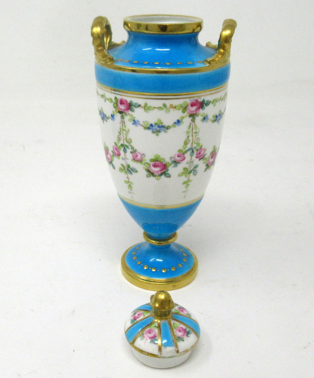 479. Antique Minton Staffordshire Porcelain Ewer Urn Vase Centerpiece Roses Turquoise - Image 6