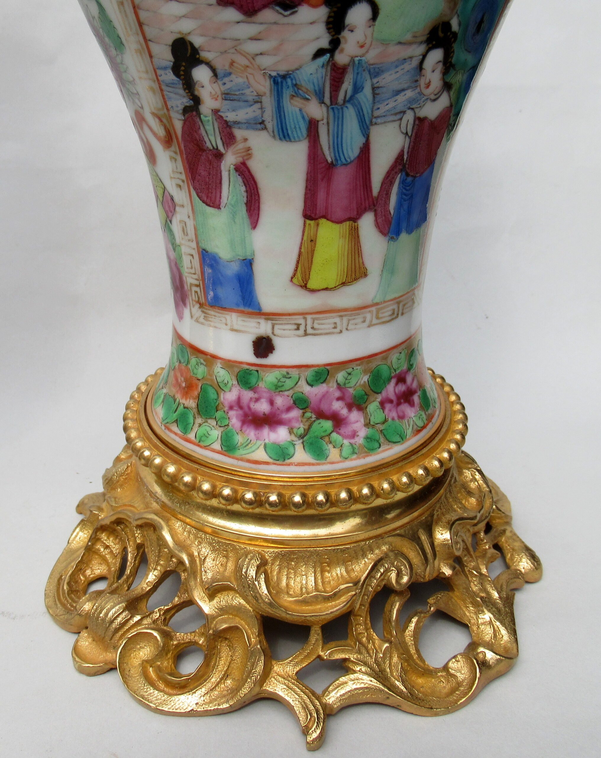 458. Stunning Pair Cantonese Hand Painted Table Lamps 19thCt - Image 4